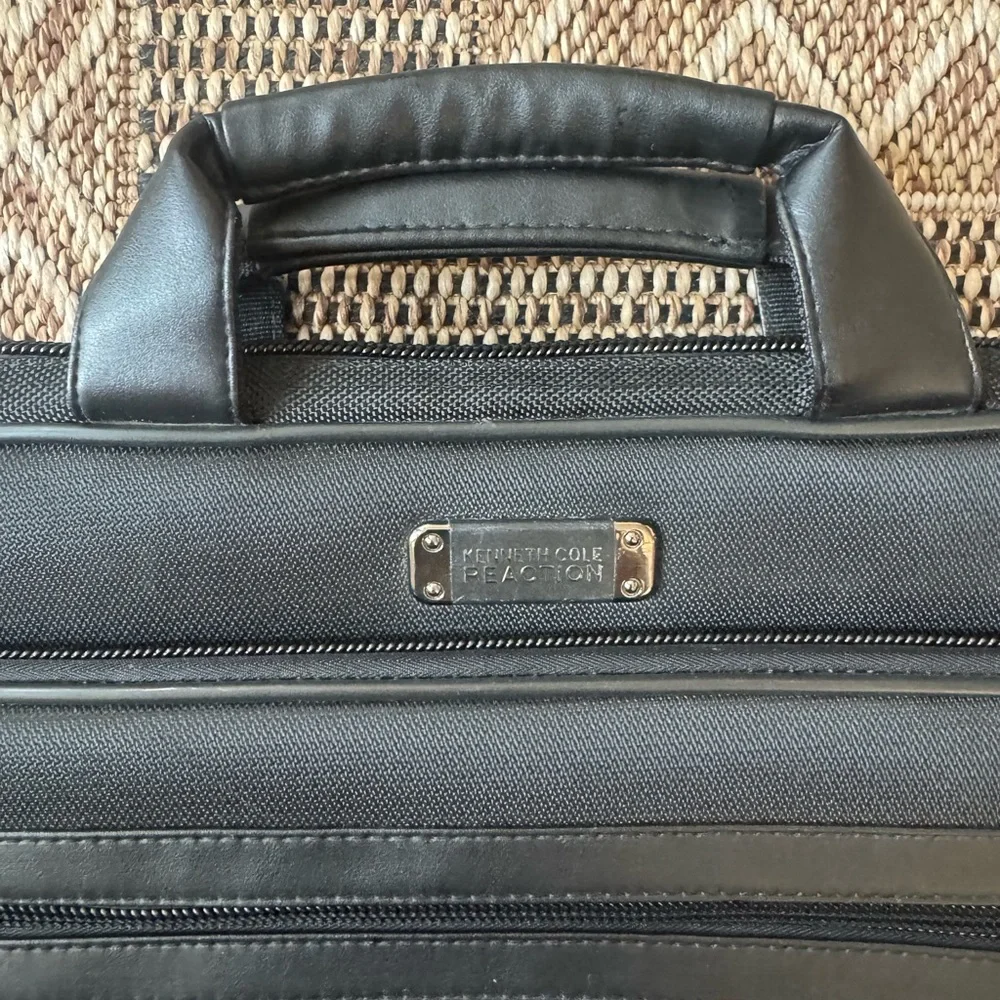 Kenneth Cole Reaction Black Laptop Briefcase